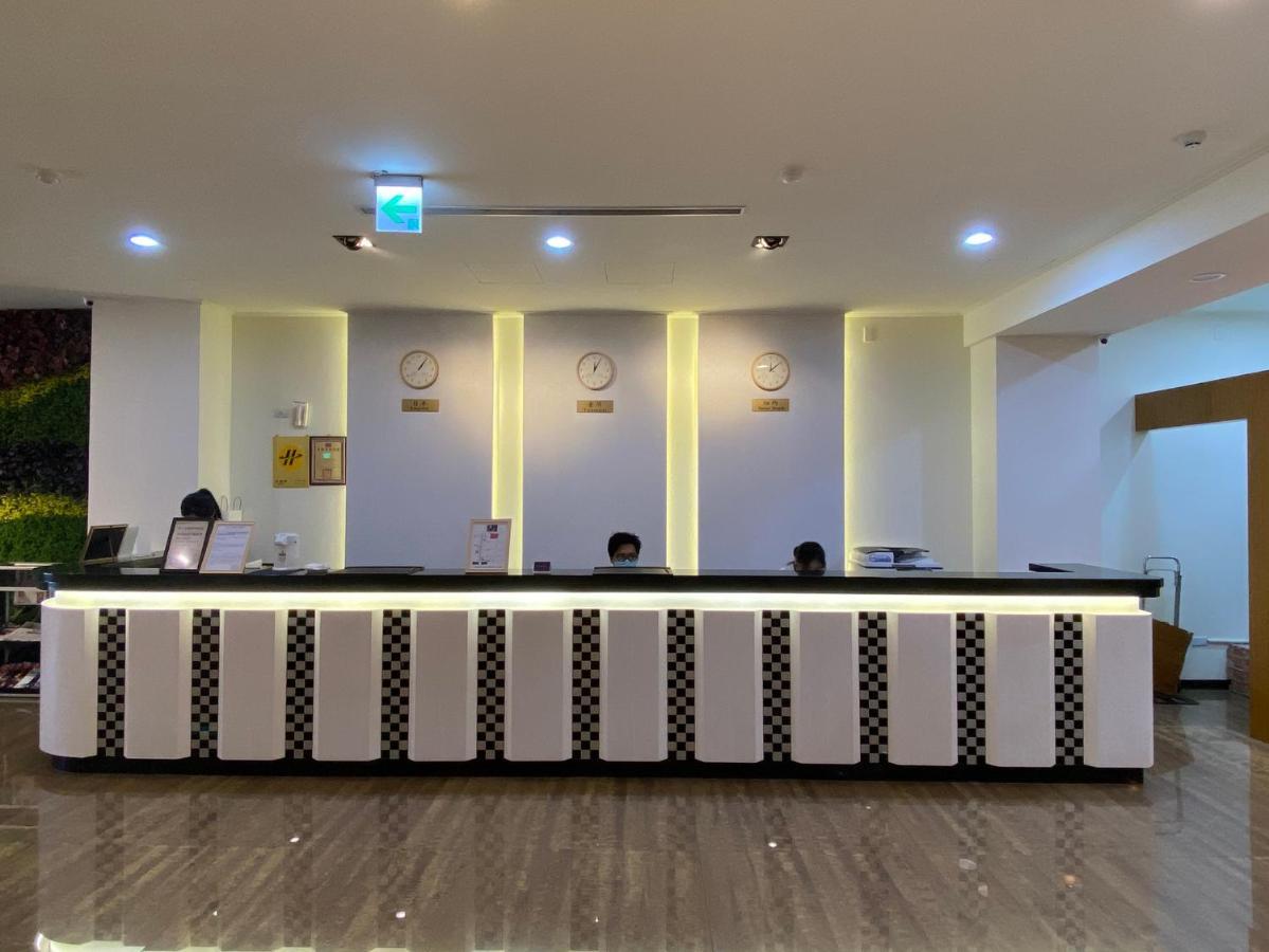 San Juan Easy Stay Inn Tainan Exterior photo